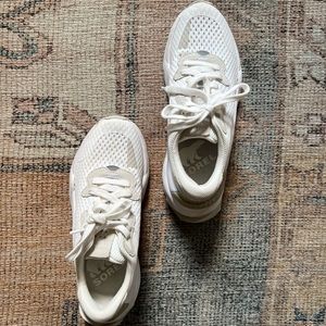 Sorel Women's Kinetic RNEGD Lace Shoes in White